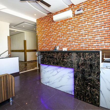 Hotel Woodcrest Zirakpur - Best Family Hotel By - A Unit Of Sidham Group Екстер'єр фото