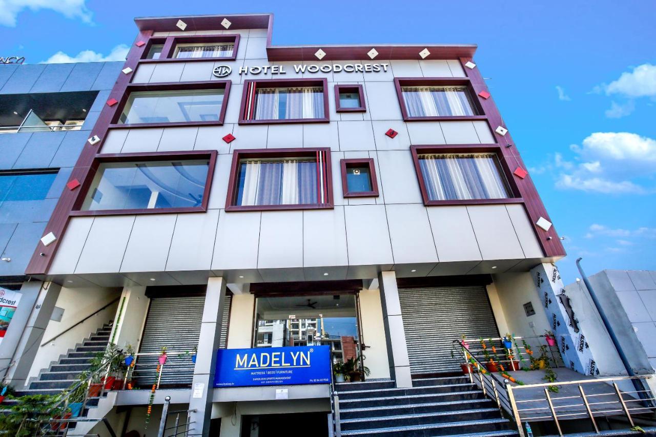 Hotel Woodcrest Zirakpur - Best Family Hotel By - A Unit Of Sidham Group Екстер'єр фото