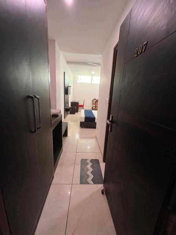 Hotel Woodcrest Zirakpur - Best Family Hotel By - A Unit Of Sidham Group Екстер'єр фото
