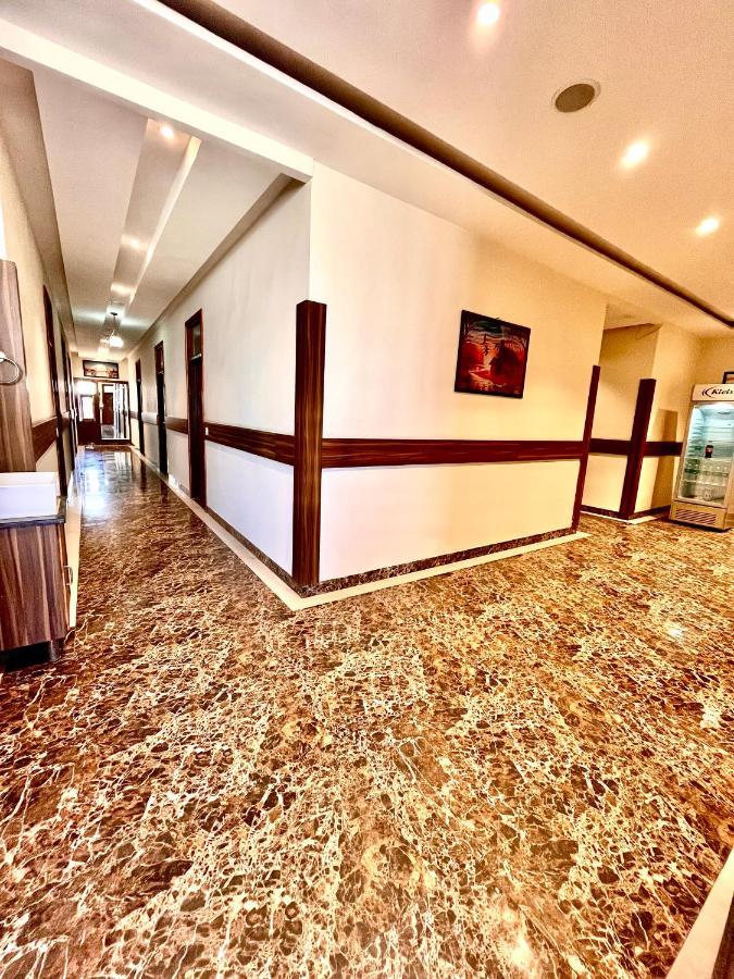 Hotel Woodcrest Zirakpur - Best Family Hotel By - A Unit Of Sidham Group Екстер'єр фото