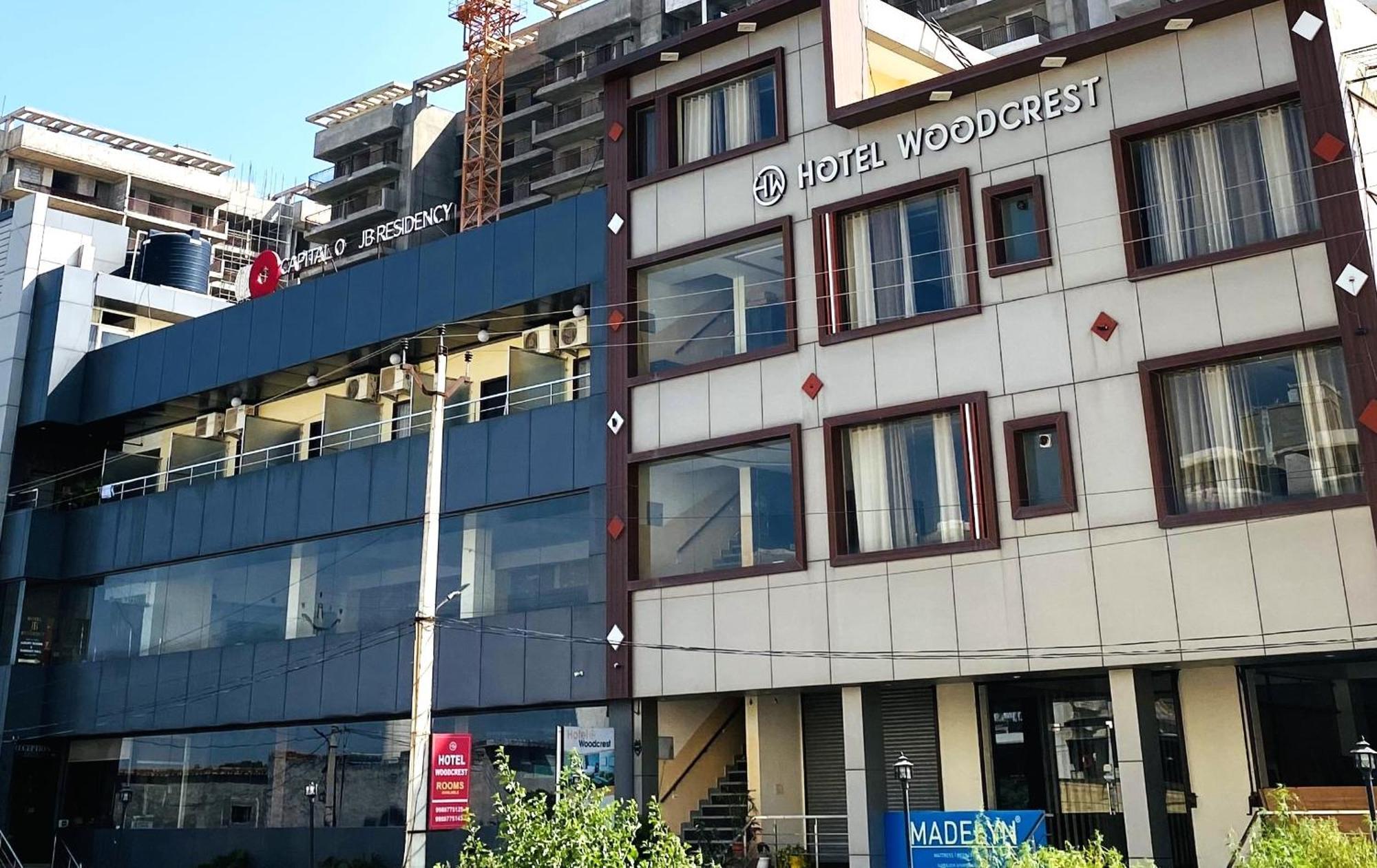 Hotel Woodcrest Zirakpur - Best Family Hotel By - A Unit Of Sidham Group Екстер'єр фото